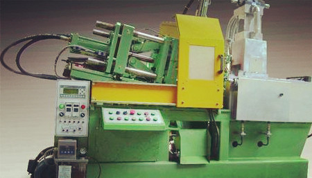 壓鑄機壓鑄時如何避免錘頭卡死？