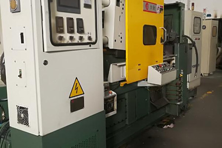 熱室壓鑄機(jī)安裝壓鑄模具時(shí)需注意什么？